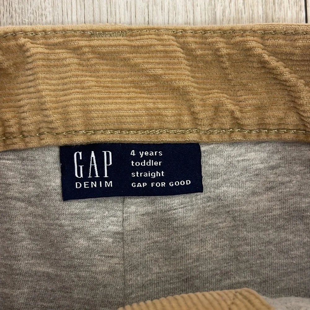 Gap Boys tan corduroy pants size 4 with soft comfortable gray lining